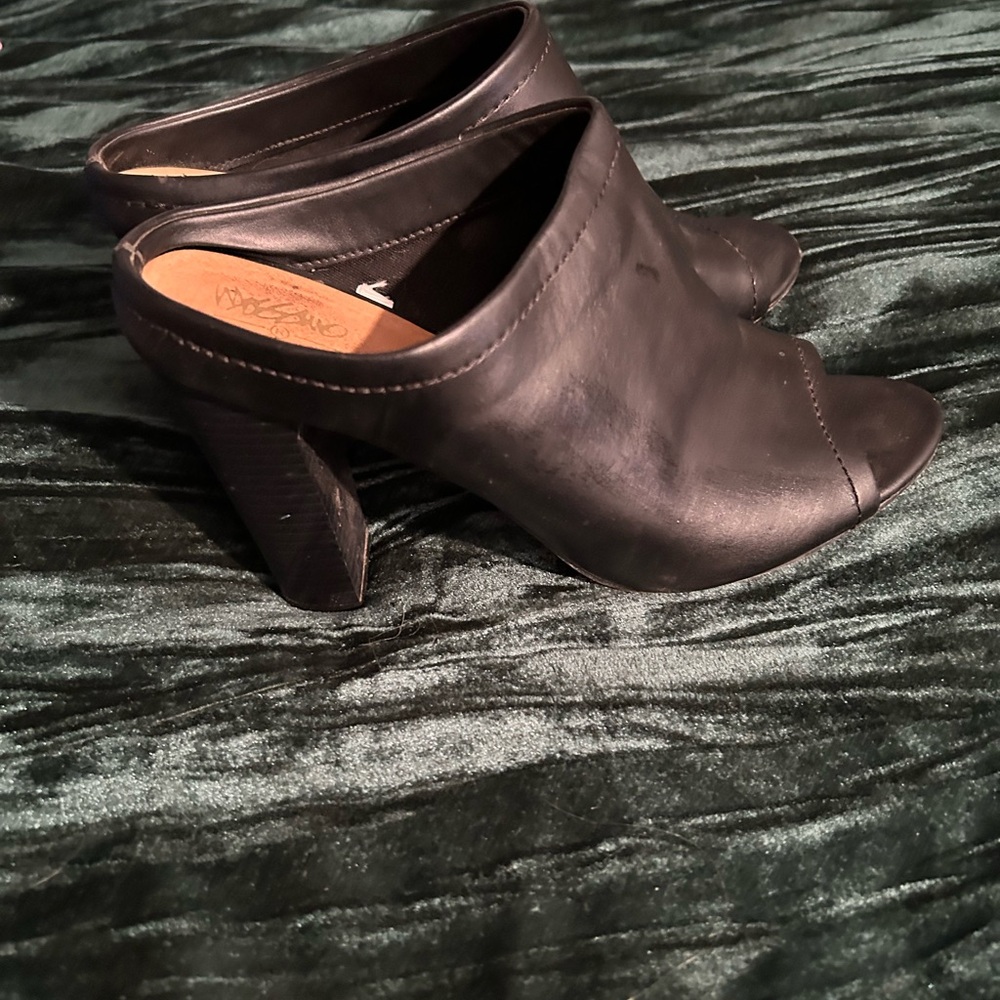 Mission Healed Sandal